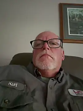 Snapshot of wildrocket02 chatting on May 14, 2026, 11:28 am wildrocket02 online show from May 14, 2026, 11:28 am