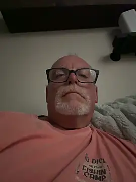 Snapshot of wildrocket02 chatting on May 15, 2026, 3:57 am wildrocket02 online show from May 15, 2026, 3:57 am