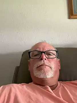 Snapshot of wildrocket02 chatting on May 15, 2026, 4:03 pm wildrocket02 online show from May 15, 2026, 4:03 pm