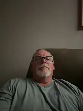 Snapshot of wildrocket02 chatting on May 19, 2026, 2:18 am wildrocket02 online show from May 19, 2026, 2:18 am
