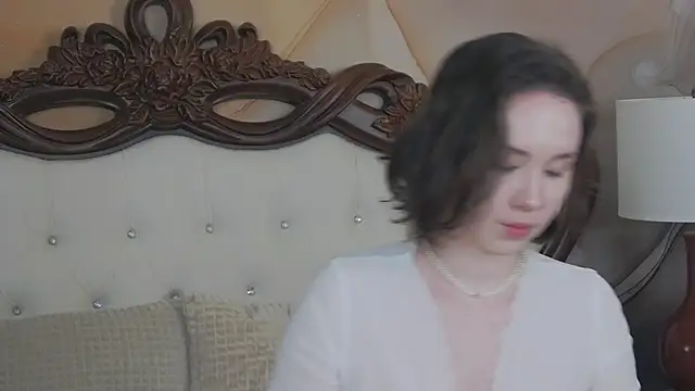 IreneRaye online show from February 5, 2025, 4:48 am