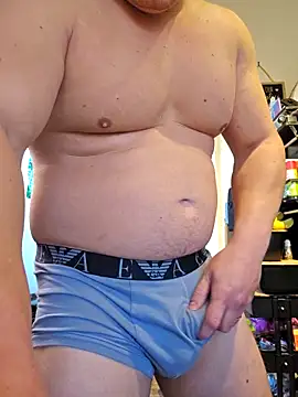 Snapshot of massivemax chatting on November 17, 2025, 11:05 am massivemax online show from November 17, 2025, 11:05 am