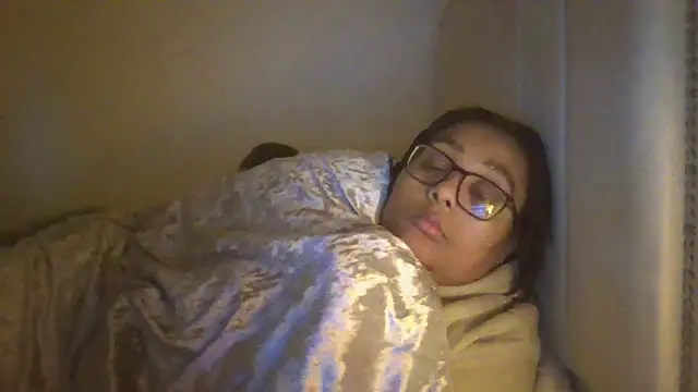 vanilla chocolate23 online show from December 27, 2024, 11:31 pm