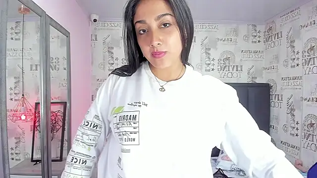 Alyssapark online show from February 24, 2025, 7:19 pm