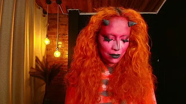 sahra taylor  online show from October 24, 2025, 2:57 pm