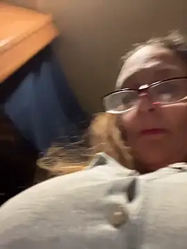 SweetVegasTits online show from February 25, 2025, 5:41 am