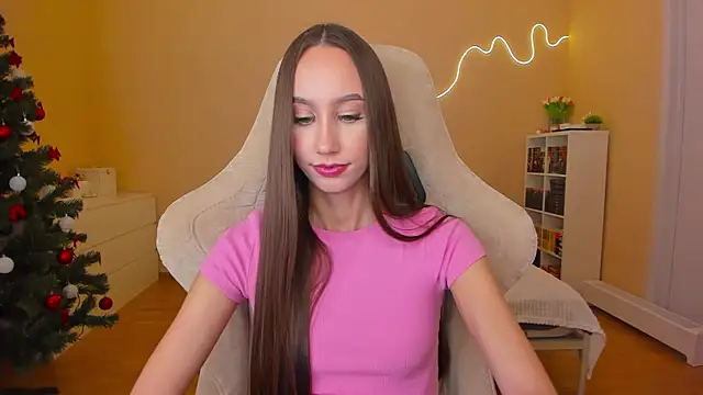 Snapshot of your_emily_ chatting on January 9, 2025, 7:18 pm your emily online show from January 9, 2025, 7:18 pm