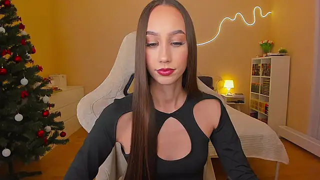 Snapshot of your_emily_ chatting on January 10, 2025, 6:28 pm your emily online show from January 10, 2025, 6:28 pm