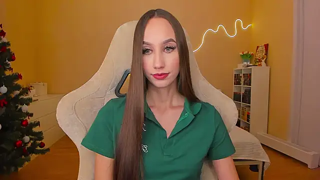 Snapshot of your_emily_ chatting on January 22, 2025, 8:17 pm your emily online show from January 22, 2025, 8:17 pm