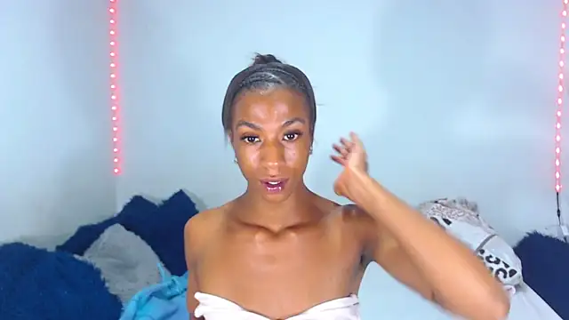 Snapshot of JessicaEbony chatting on December 14, 2024, 1:50 am JessicaEbony online show from December 14, 2024, 1:50 am