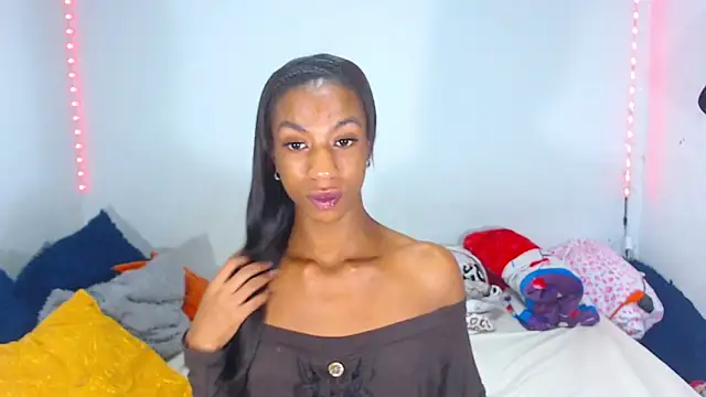 Snapshot of JessicaEbony chatting on January 14, 2025, 1:15 am JessicaEbony online show from January 14, 2025, 1:15 am