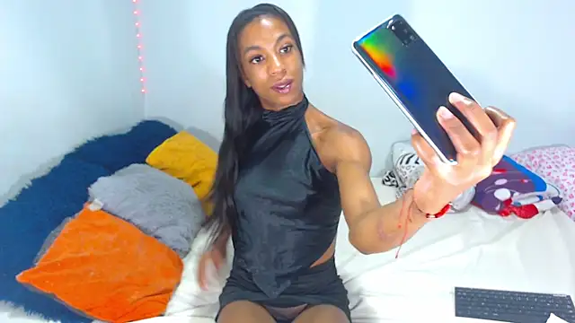 Snapshot of JessicaEbony chatting on January 17, 2025, 2:18 am JessicaEbony online show from January 17, 2025, 2:18 am