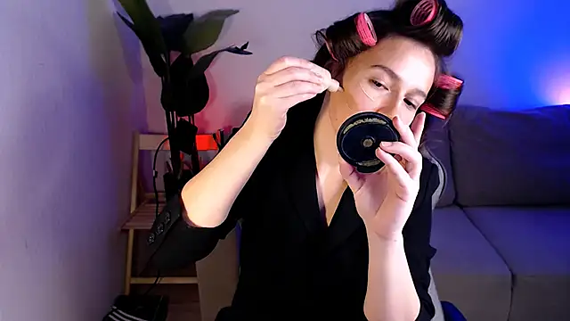 Snapshot of M_Sensual chatting on December 4, 2025, 3:32 pm M Sensual online show from December 4, 2025, 3:32 pm