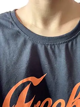 Snapshot of Sweety_008 chatting on January 2, 2025, 7:44 am Sweety 008 online show from January 2, 2025, 7:44 am