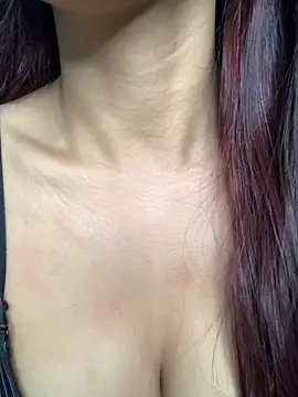 Snapshot of Sweety_008 chatting on March 19, 2025, 6:57 am Sweety 008 online show from March 19, 2025, 6:57 am