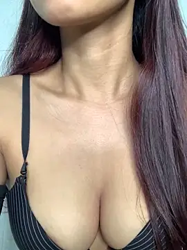 Snapshot of Sweety_008 chatting on March 20, 2025, 7:58 am Sweety 008 online show from March 20, 2025, 7:58 am