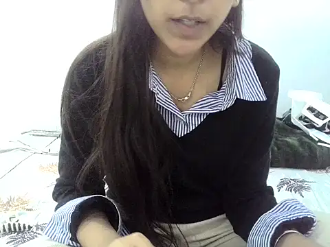 Snapshot of DOLL_CUTY chatting on November 26, 2025, 4:19 pm DOLL CUTY online show from November 26, 2025, 4:19 pm