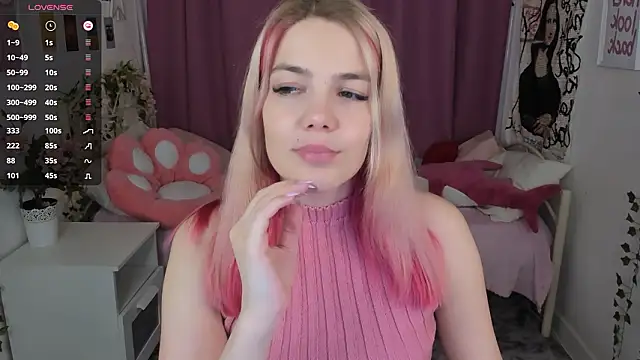 Snapshot of sweetty_ashley chatting on March 16, 2026, 6:45 pm sweetty ashley online show from March 16, 2026, 6:45 pm