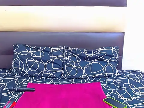 Snapshot of NunuBerry16 chatting on January 16, 2026, 8:29 am NunuBerry16 online show from January 16, 2026, 8:29 am