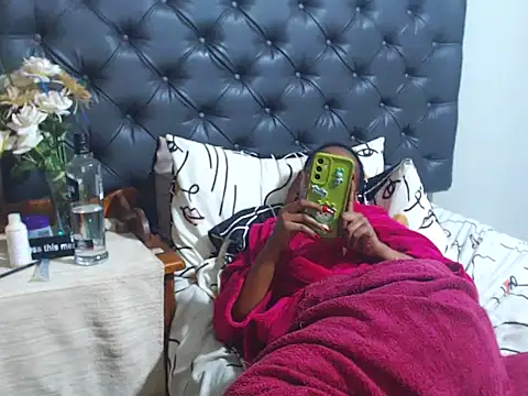 Snapshot of NunuBerry16 chatting on March 7, 2026, 6:27 pm NunuBerry16 online show from March 7, 2026, 6:27 pm