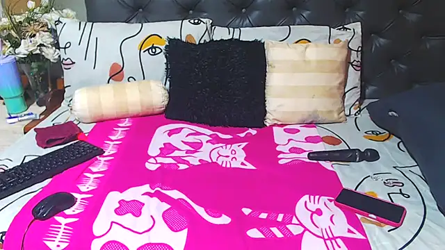 Snapshot of NunuBerry16 chatting on April 13, 2026, 7:58 am NunuBerry16 online show from April 13, 2026, 7:58 am