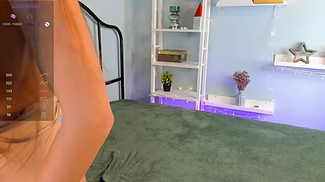 Snapshot of GeorginaCurvin chatting on February 2, 2025, 6:53 pm GeorginaCurvin online show from February 2, 2025, 6:53 pm