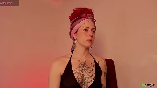 Borbala Iggy online show from December 3, 2024, 9:45 pm