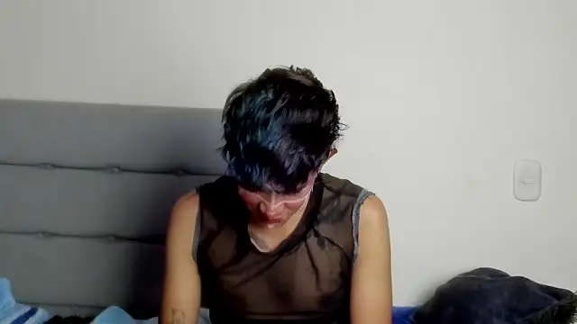 andrew uwu  online show from January 5, 2026, 7:50 pm