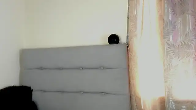 andrew uwu  online show from February 21, 2026, 7:04 pm