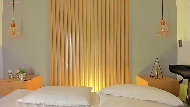 mary suarez online show from February 11, 2025, 3:40 am