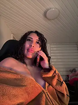 Snapshot of Anily_Lovely chatting on May 29, 2026, 12:08 am Anily Lovely online show from May 29, 2026, 12:08 am
