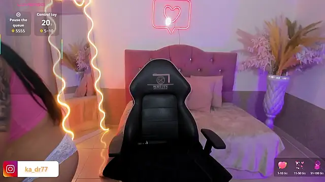 kendra tay online show from February 18, 2026, 3:02 am