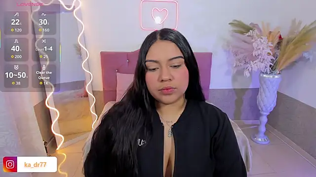 kendra tay online show from April 12, 2026, 3:22 am