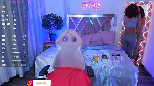 Daphnne tay online show from January 22, 2025, 3:31 am