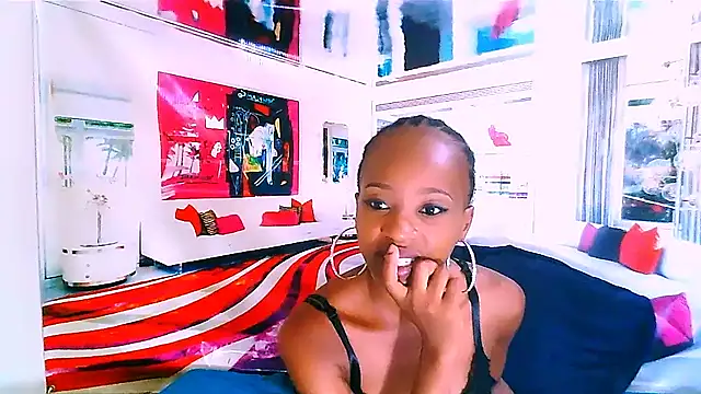 Snapshot of EbonyCreamy69 chatting on January 14, 2025, 2:00 pm EbonyCreamy69 online show from January 14, 2025, 2:00 pm