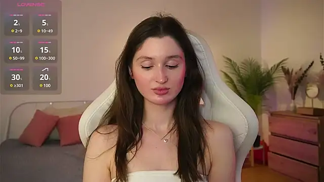 Snapshot of tender_babyy chatting on March 20, 2025, 2:10 pm tender babyy online show from March 20, 2025, 2:10 pm