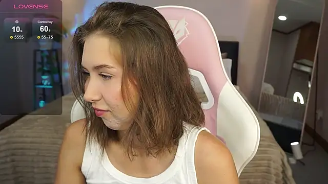 LinaSiren online show from December 14, 2024, 3:18 am