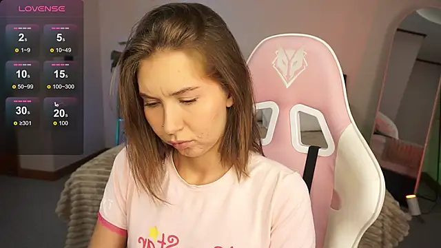 LinaSiren online show from December 15, 2024, 6:51 am