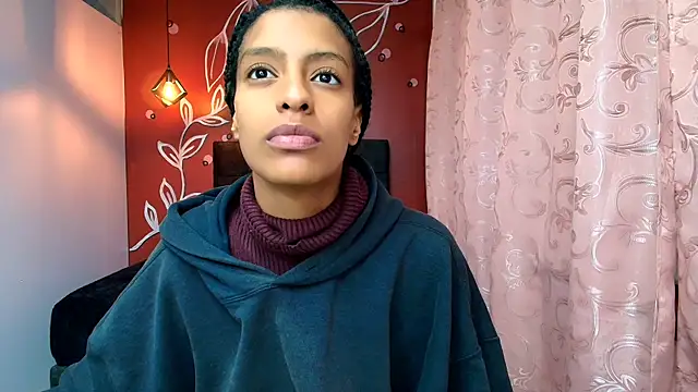 Zia Green online show from December 18, 2024, 12:07 pm