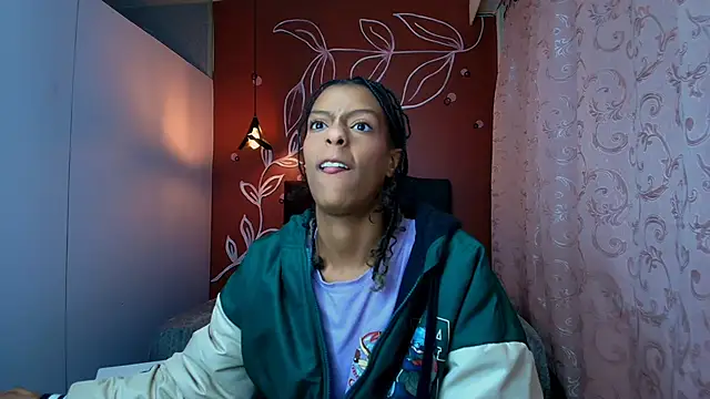 Zia Green online show from February 11, 2025, 12:16 pm