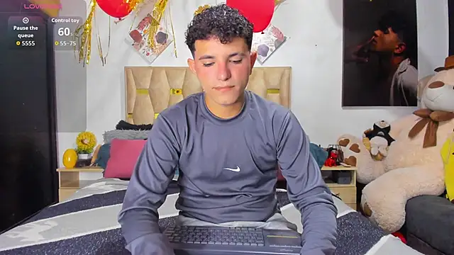 patrick sanzz online show from February 13, 2026, 9:33 pm