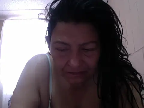 straichathot 08 online show from December 15, 2025, 7:51 pm