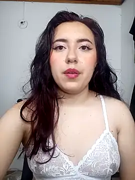 Emi chik online show from January 5, 2025, 2:06 am