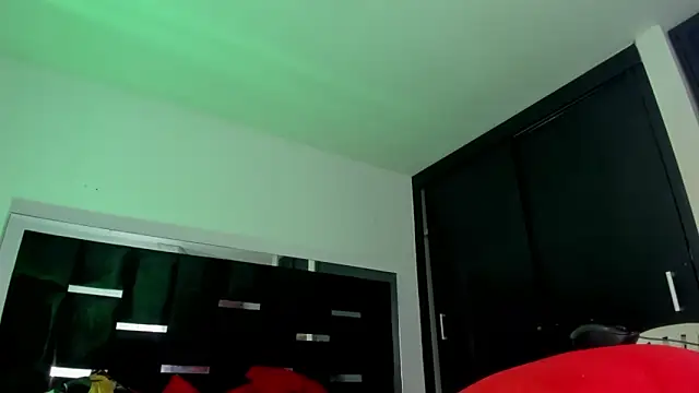 Eyleen Santos online show from March 10, 2026, 7:52 pm