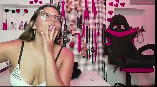 Megaan Greey online show from March 4, 2025, 10:05 pm