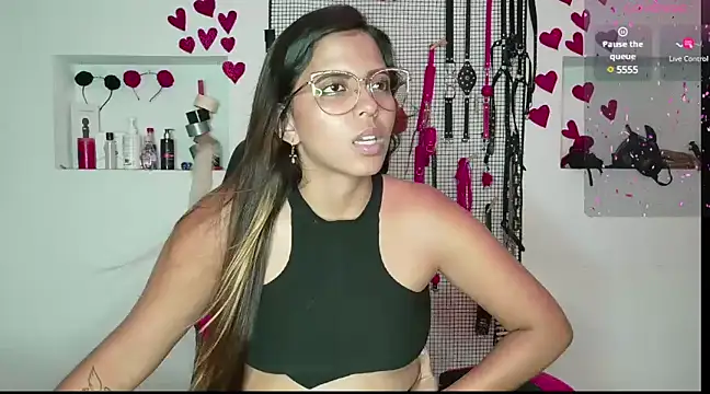 Megaan Greey online show from March 13, 2025, 10:32 pm