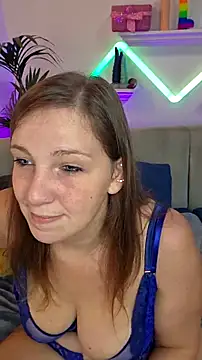 Snapshot of AmazingCurvy chatting on September 8, 2025, 9:47 pm AmazingCurvy online show from September 8, 2025, 9:47 pm