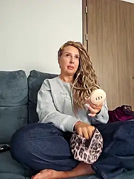 MariaRichi  online show from October 7, 2025, 8:33 am