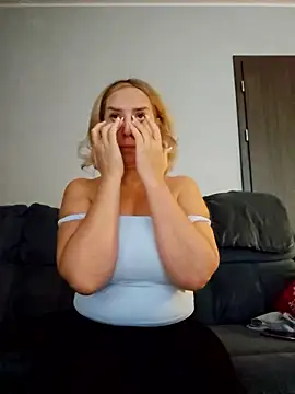 MariaRichi  online show from January 9, 2026, 7:44 am