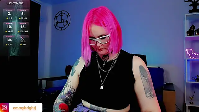 Emmybrightj  online show from February 1, 2025, 6:32 am